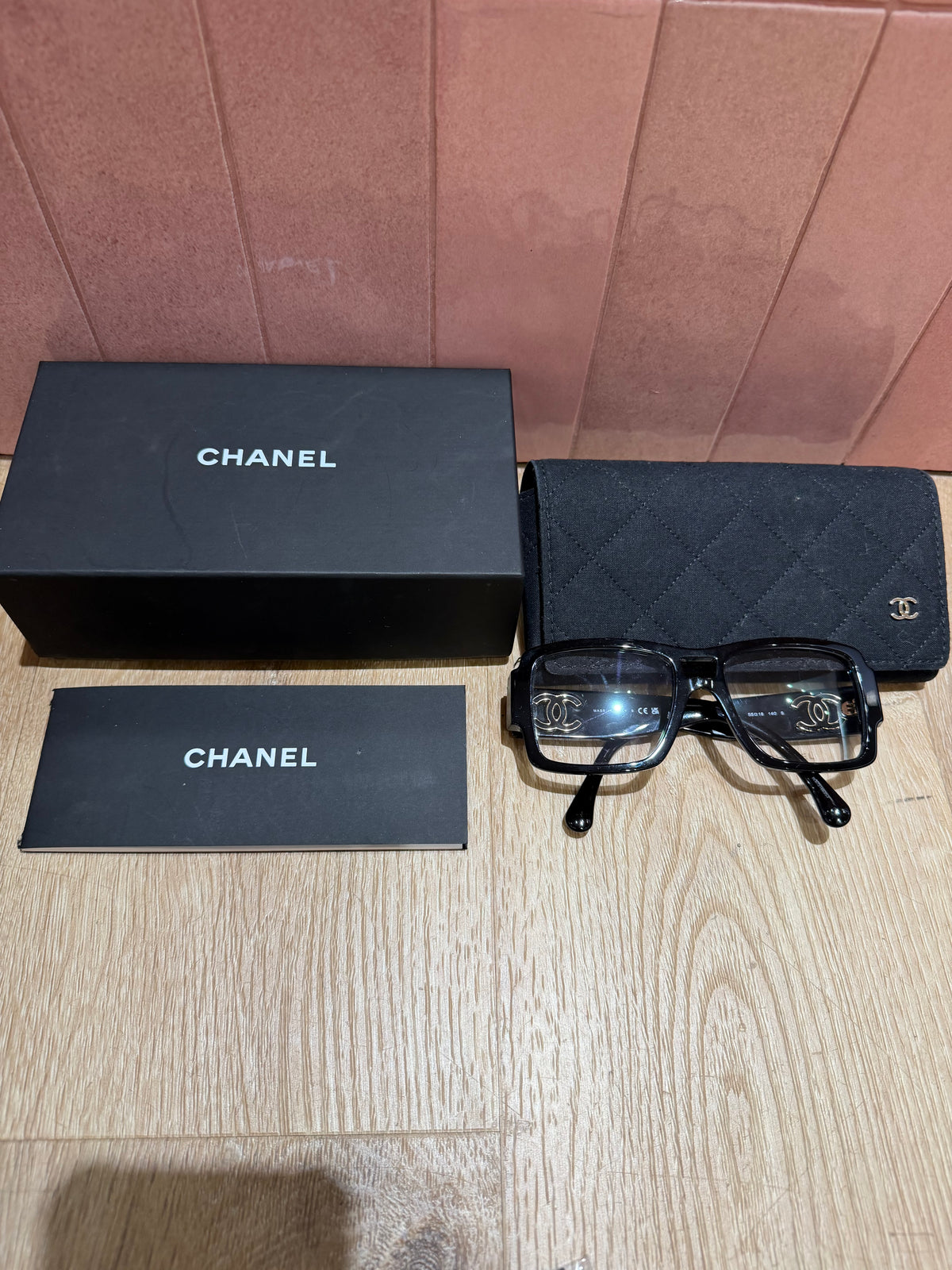 Lunettes Chanel neuves 14/10