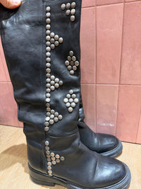 Bottes noires à clous en cuir lisse Semerdjian T.37 27/08