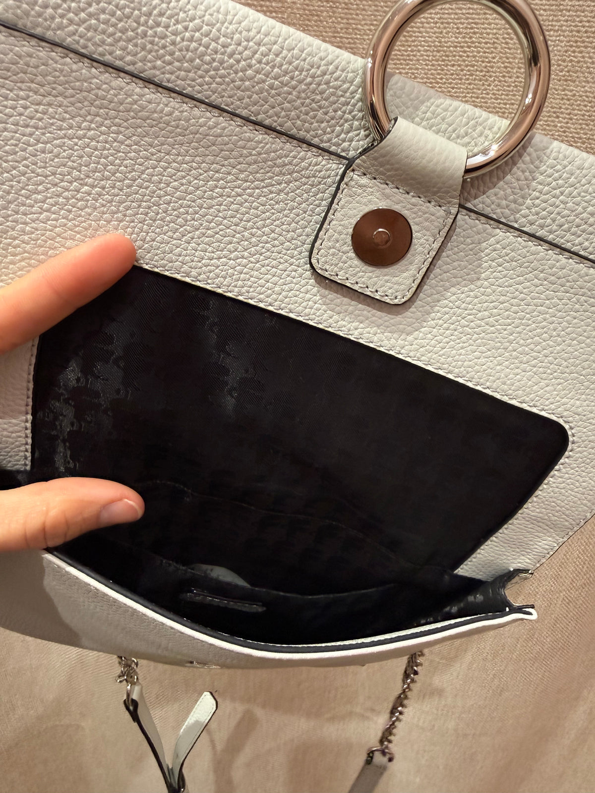 Sac en cuir Karl Lagerfeld 06/06