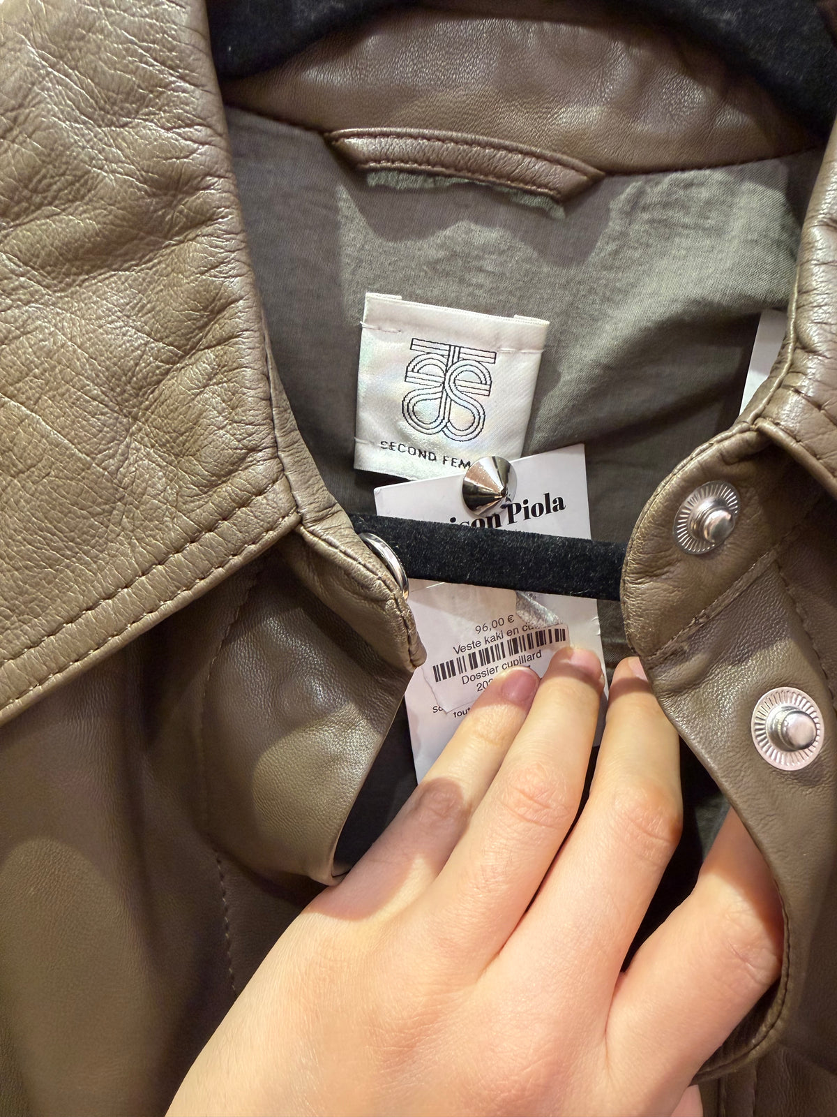 Chemise/ veste en cuir kaki seconde female T.M 28/09