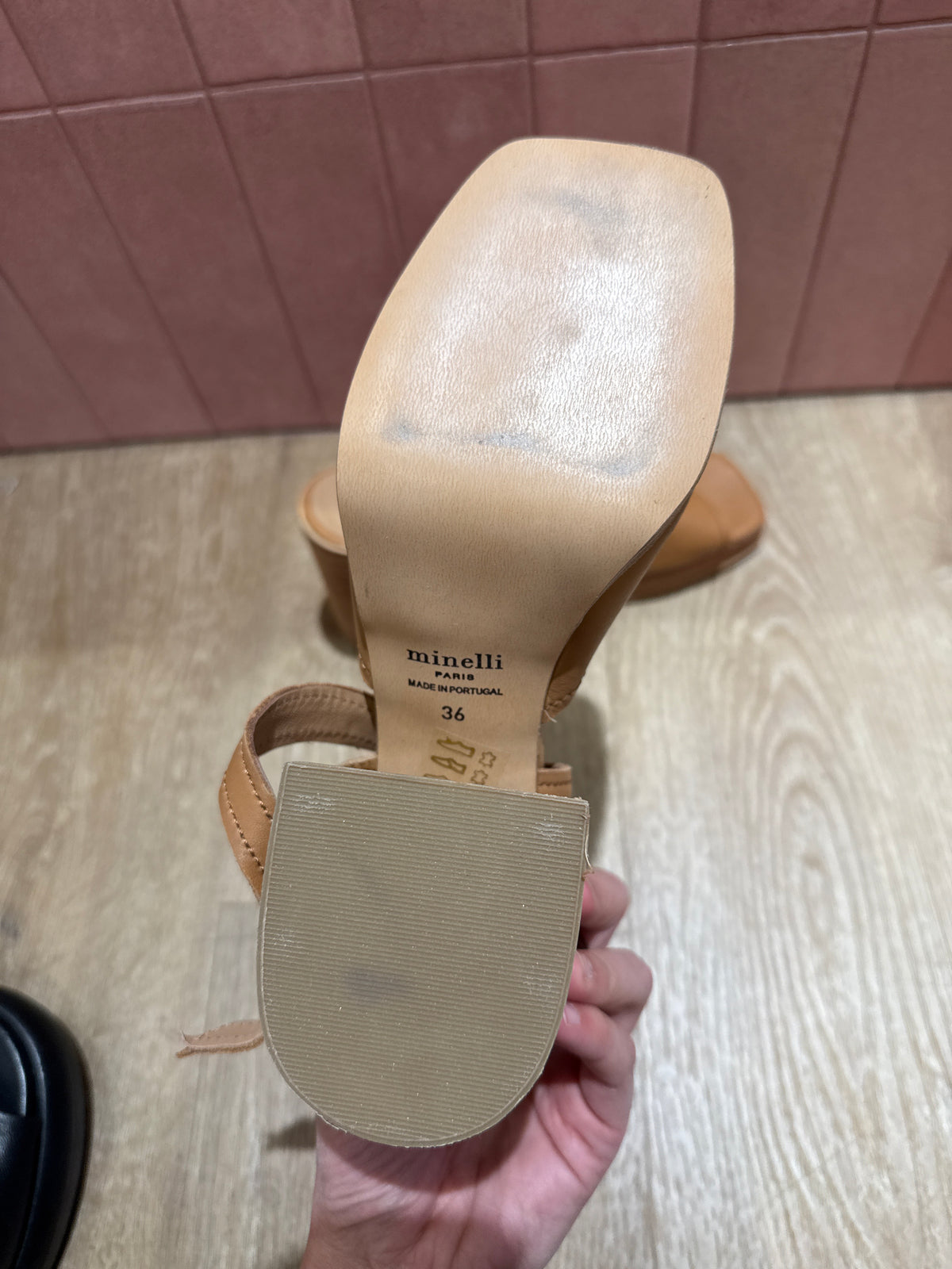 Sandales marron Minelli T.36 cuir