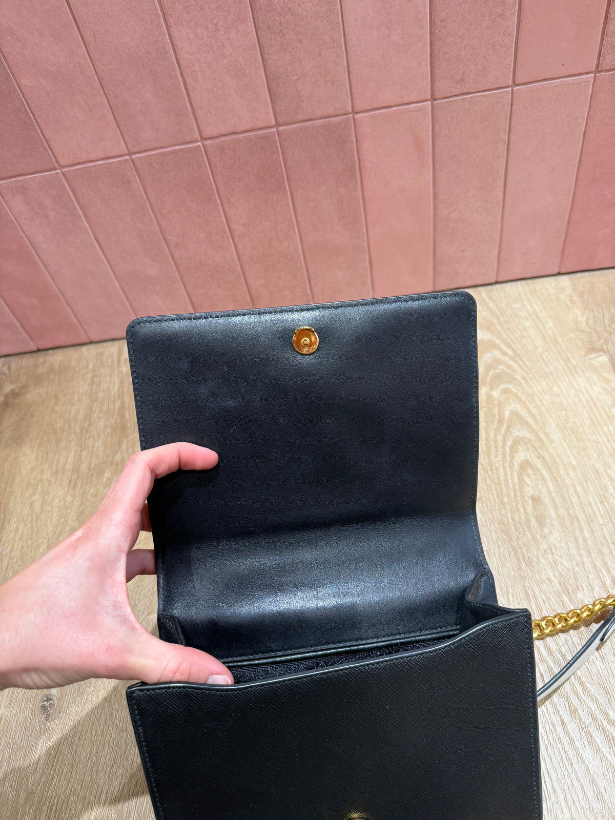 Sac Prada cahier chain