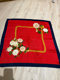 Foulard Chanel en soie