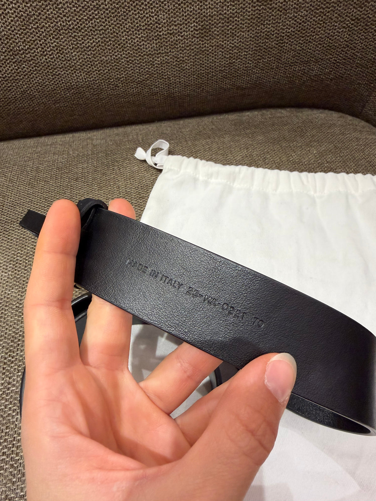 Ceinture noire Dior, bijouterie dorée T.70 cm 21/09