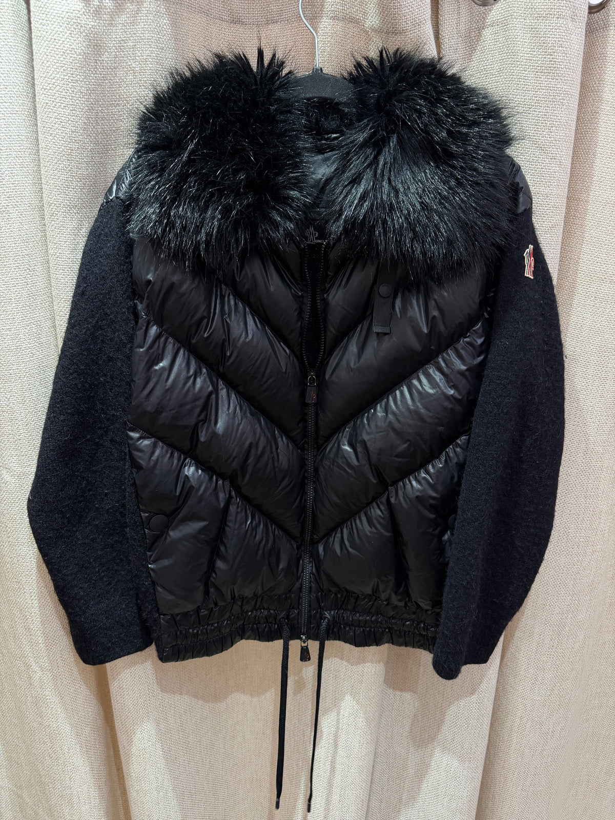 Veste moncler T.XS taille grand (36/38) 19/10