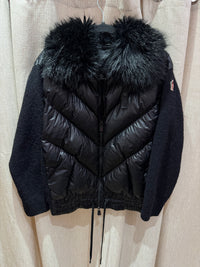 Veste moncler T.XS taille grand (36/38) 19/10