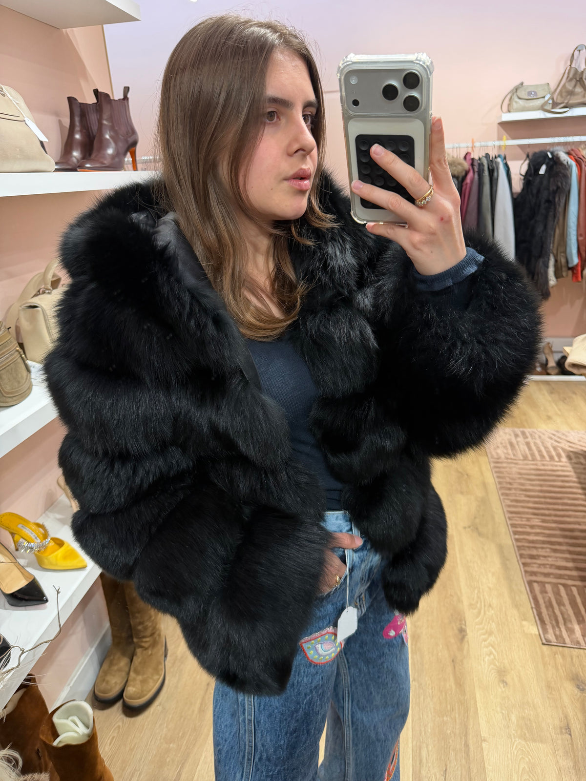 Veste noire en fourrure de renard - T.M 19/09