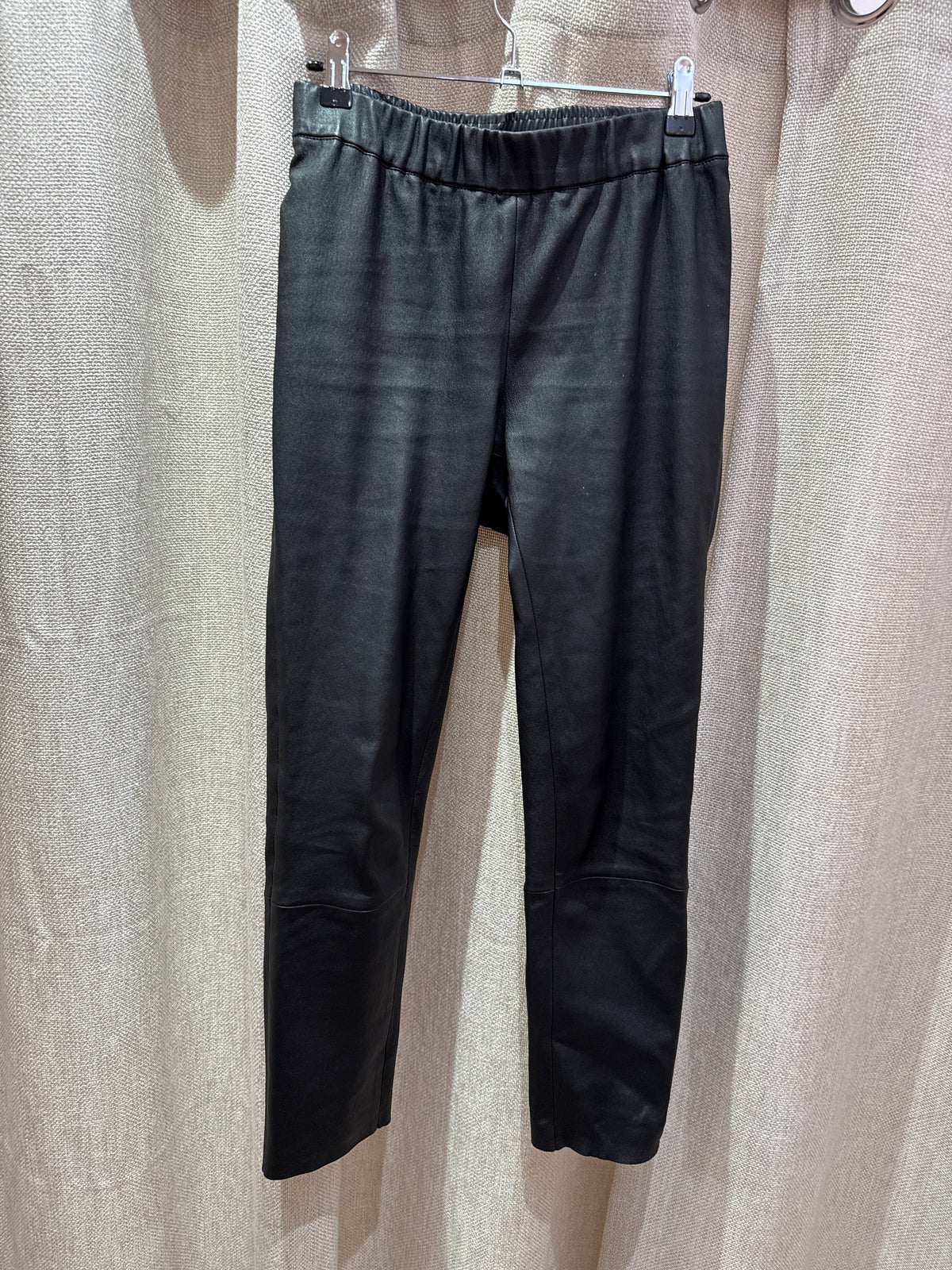 Pantalon noir cuir Max & Moi T.40