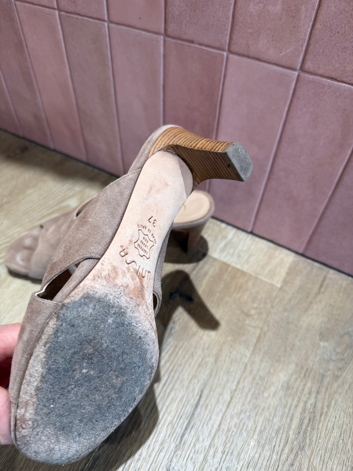 Mules beige Unisa T.37