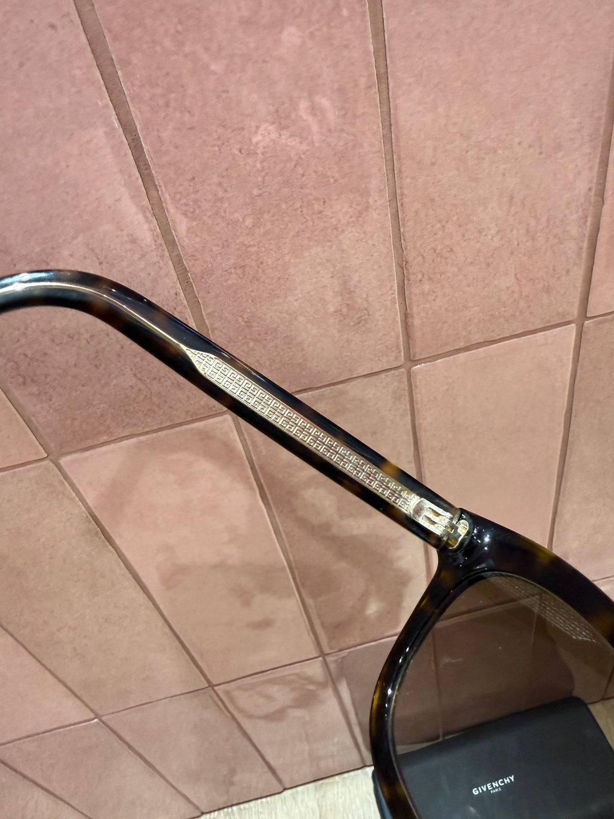 Lunette de soleil givenchy