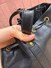 Sac Noé Louis Vuitton cuir épi noir 07/08