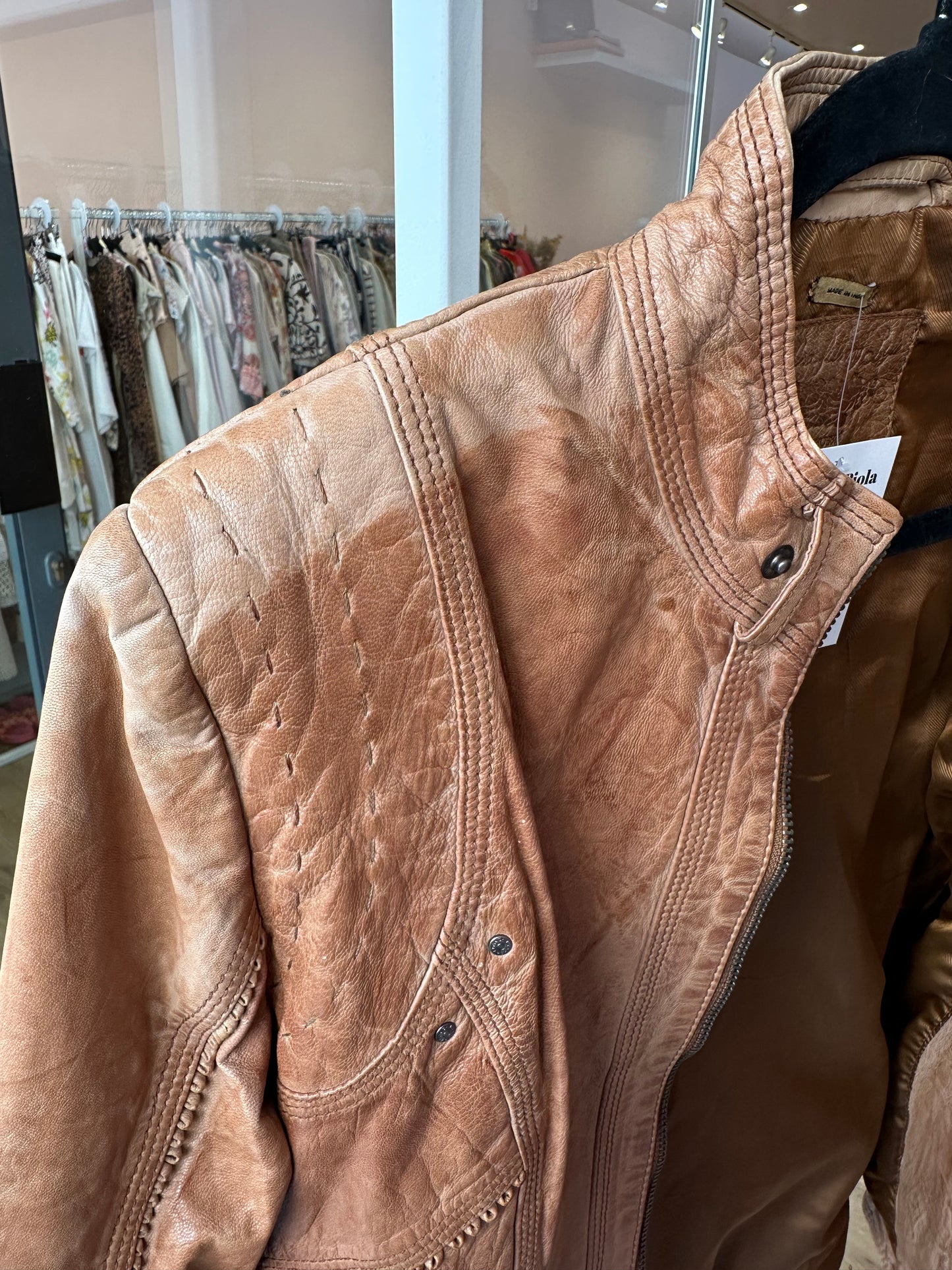 Veste en cuir Hollie Hobbie T.L