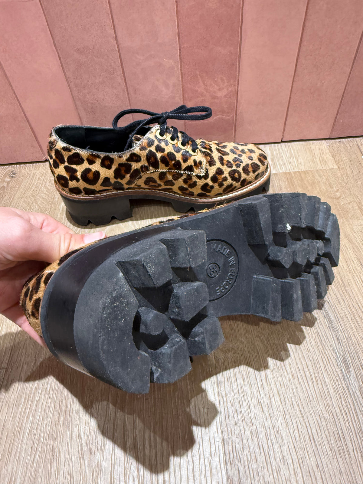 Derbies léopard minelli taille 36
