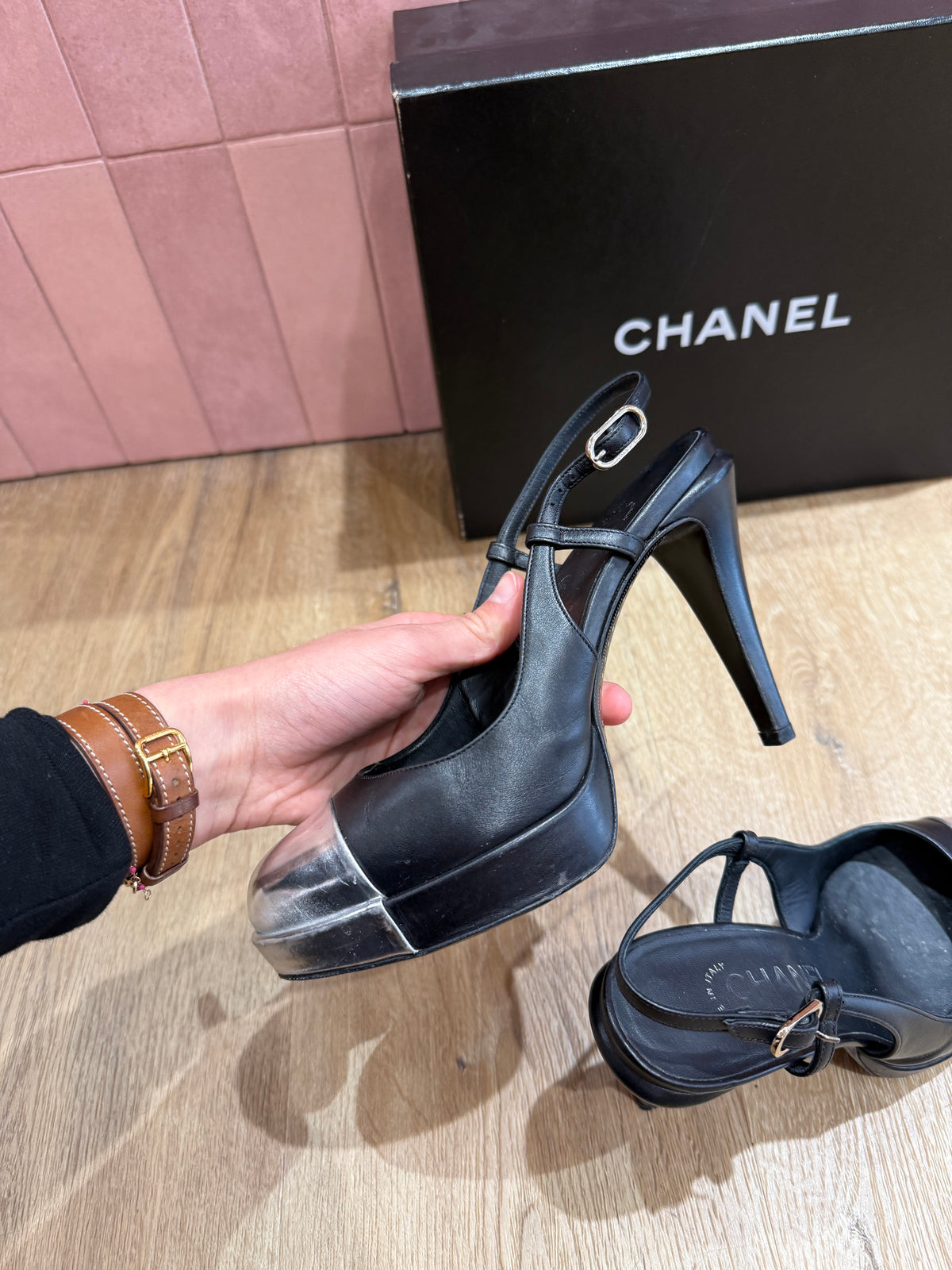 Escarpins noir Chanel T.36