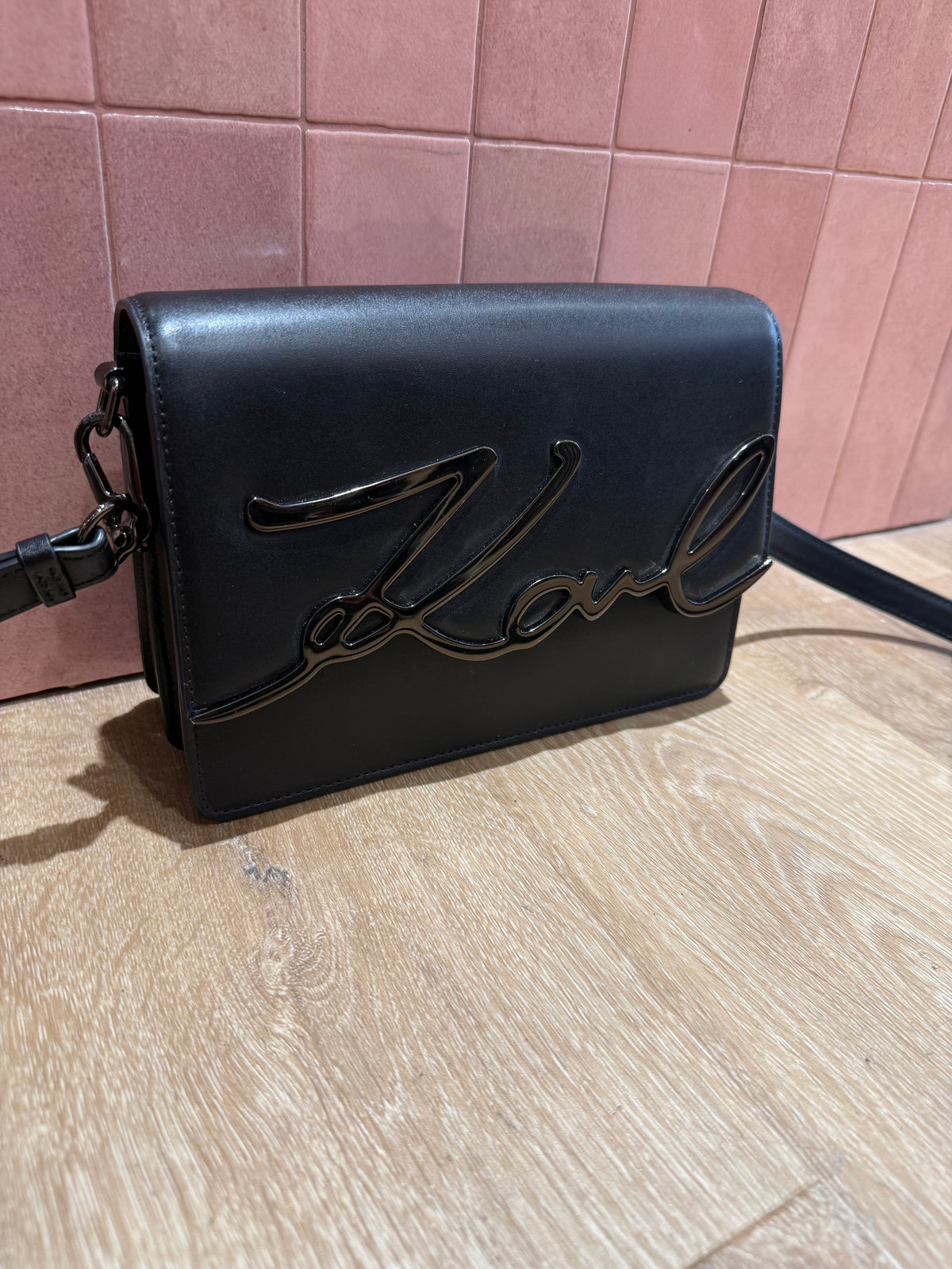 Sac Karl Lagerfeld noir neuf 05/06