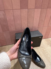 Escarpins Louis Vuitton gris T.36