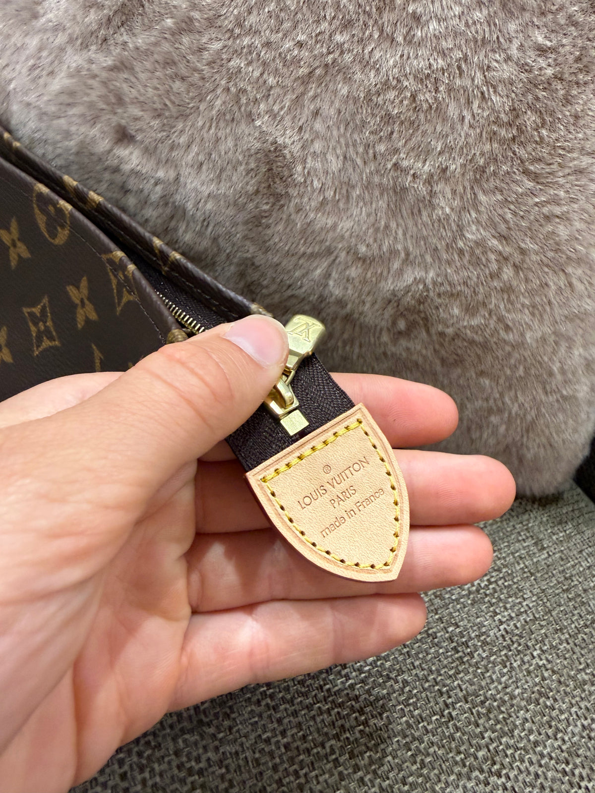 Louis Vuitton Pochette 23/06