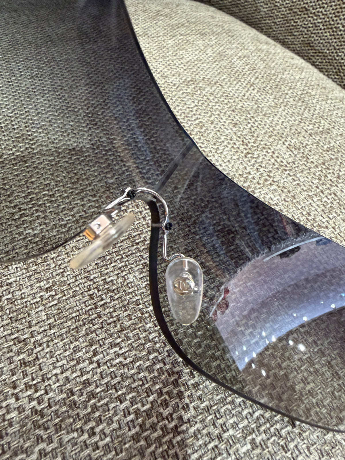 Lunettes blanches Chanel 20/09