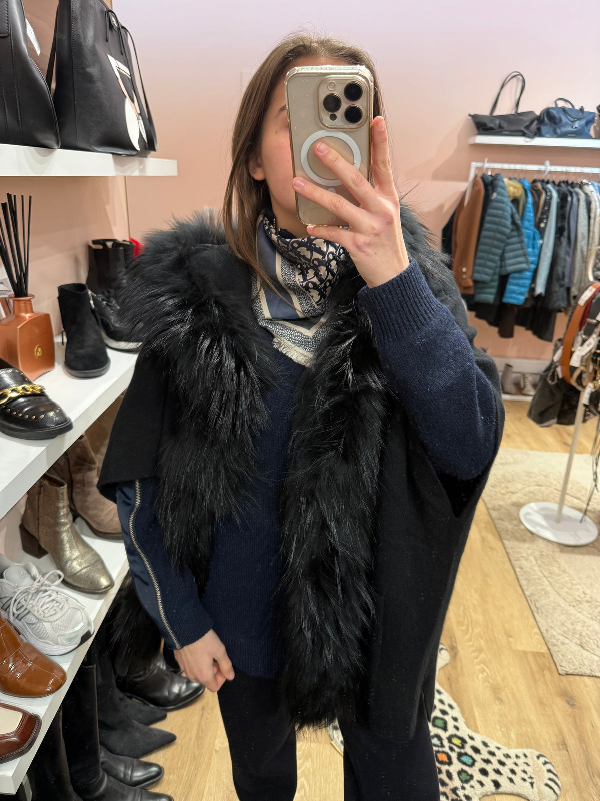 Cape noire Rizal T.M cachemire