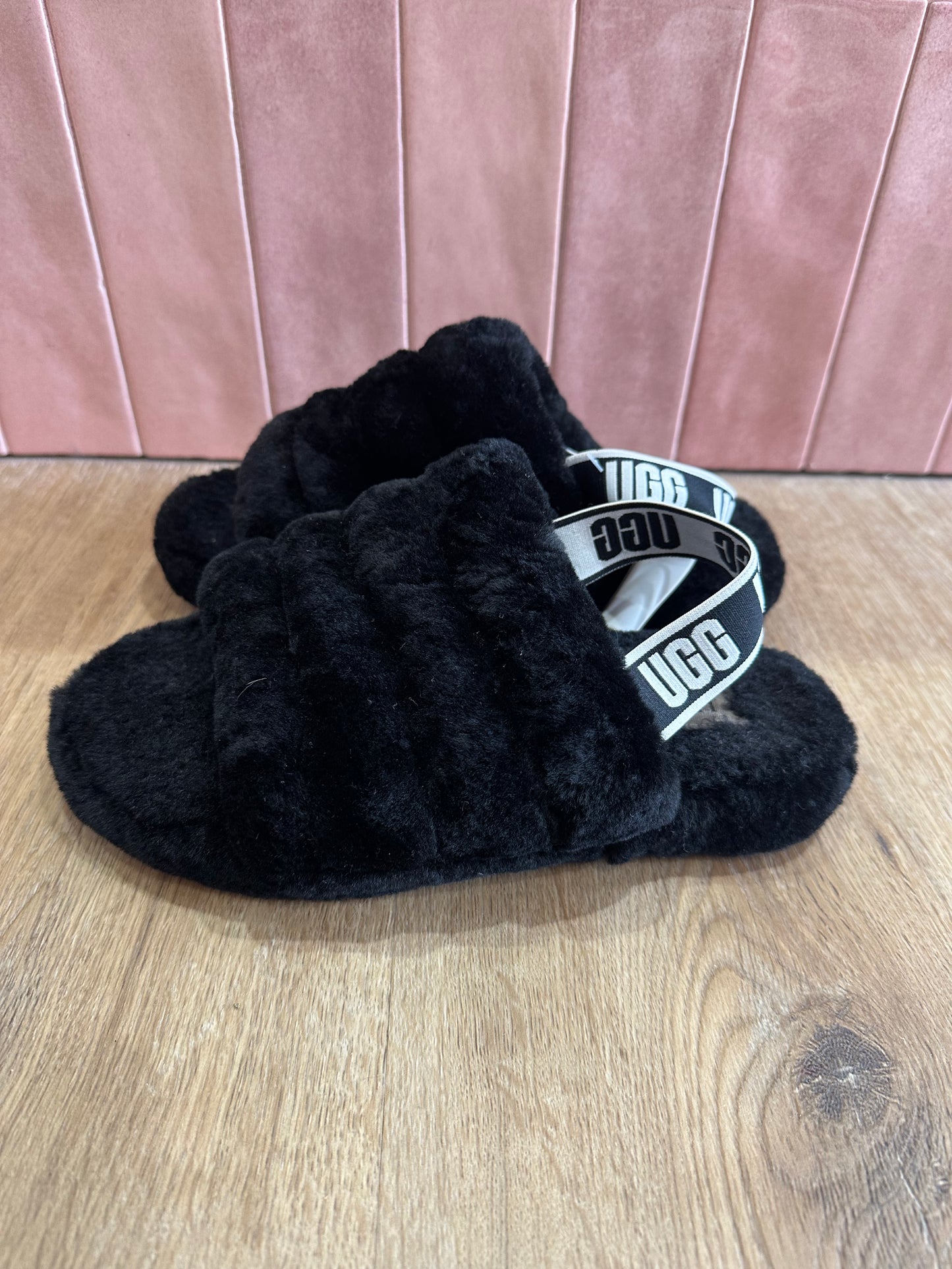 UGG T.36