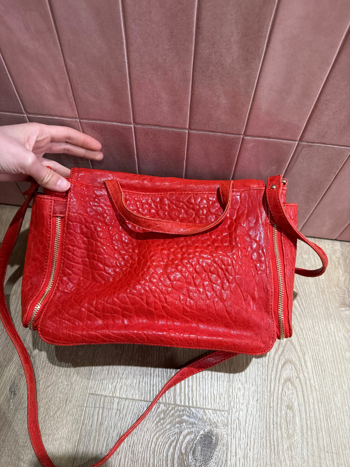 Sac rouge petit mendigote en cuir