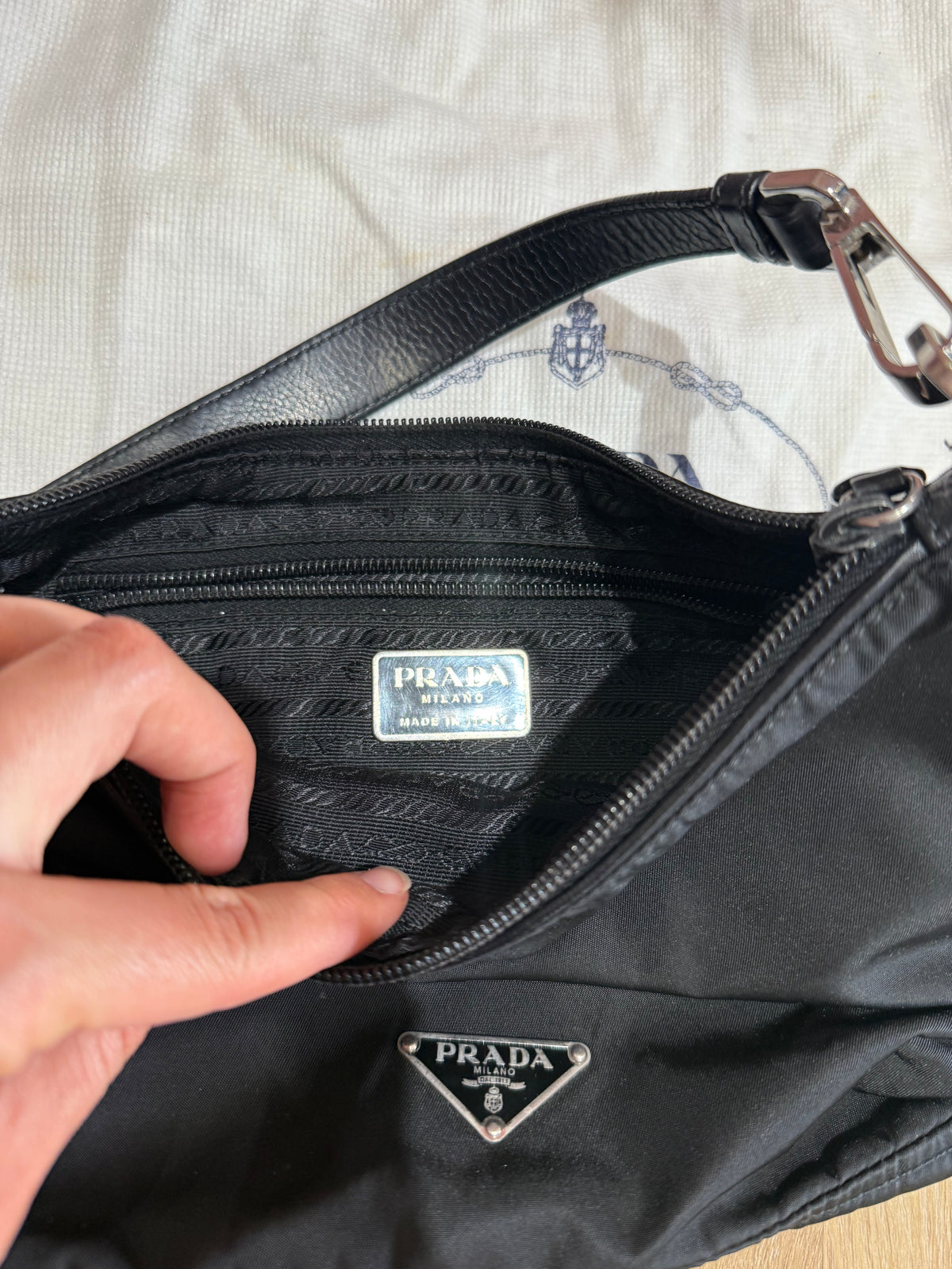 Sac Prada noir toile 24/06