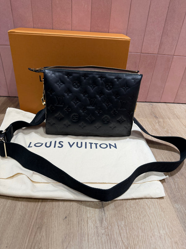 Louis Vuitton sac Coussin PM noir 09/10