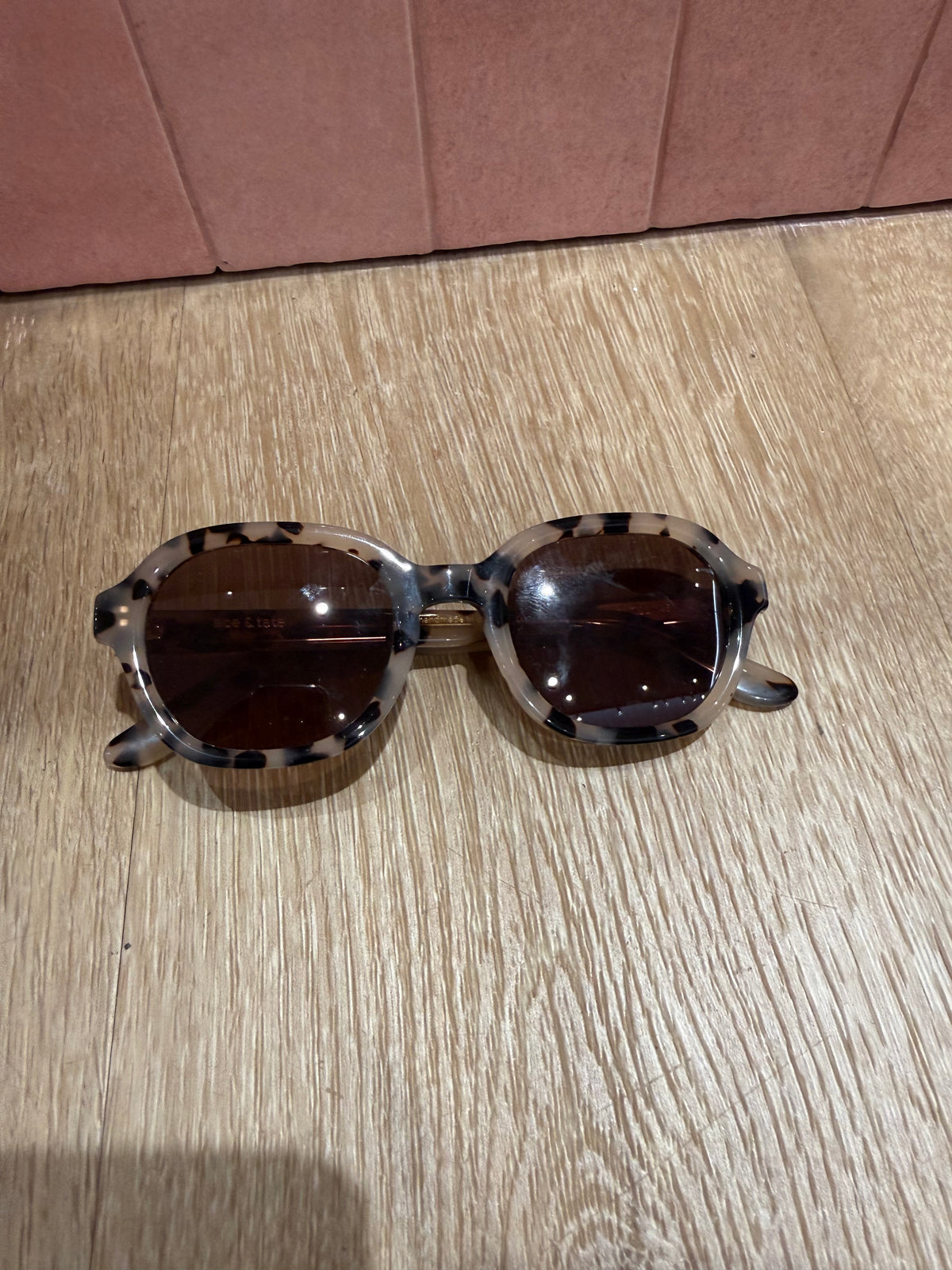 Beige et noir Lunettes T.TU