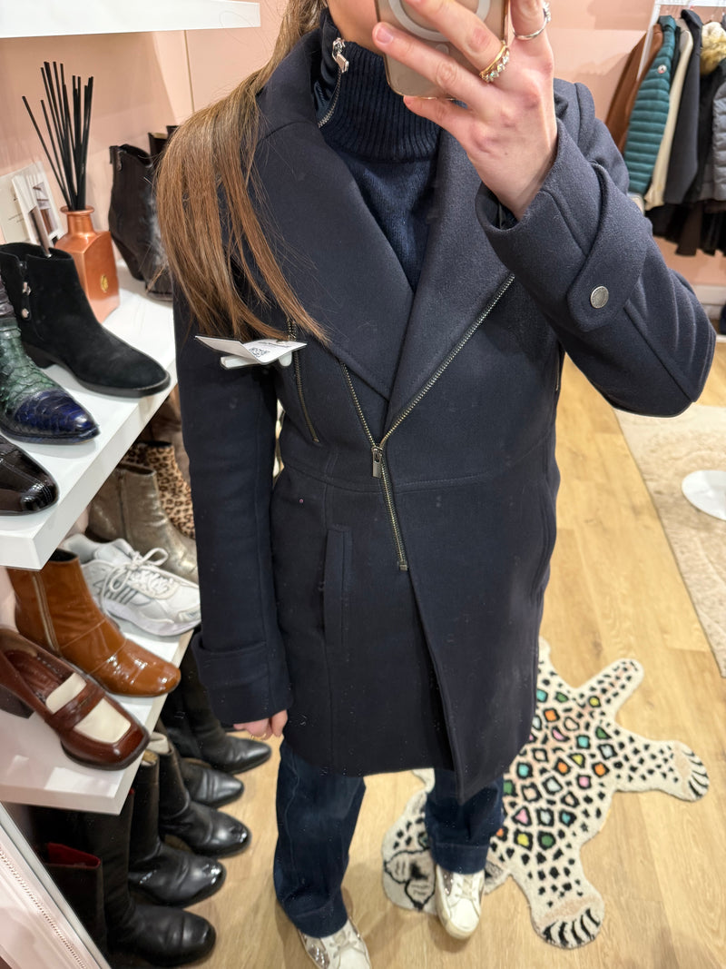 Manteau bleu foncé T.S/M laine