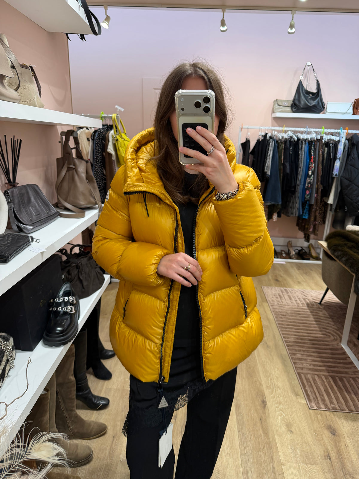 Doudoune jaune Moncler neuve T.M 16/10