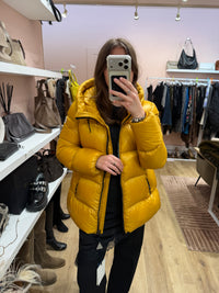 Doudoune jaune Moncler neuve T.M 16/10
