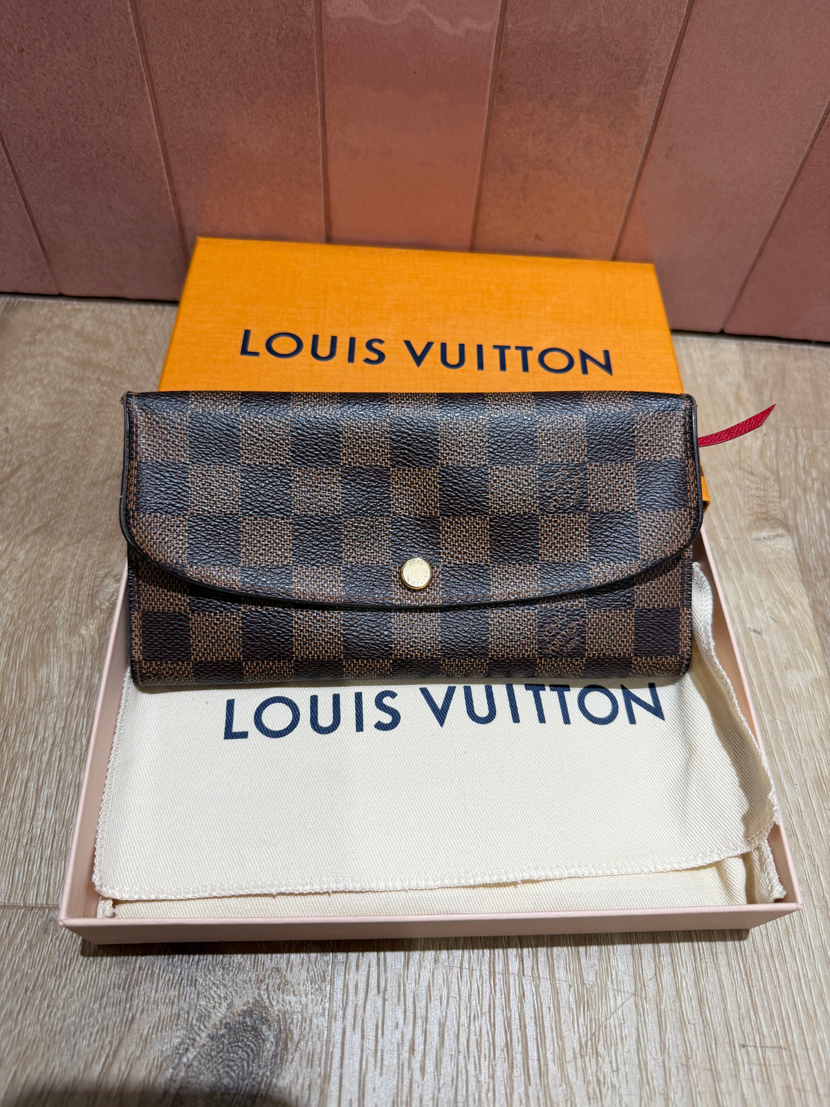 Louis Vuitton Portefeuille Émilie Damier Ébène 28/07