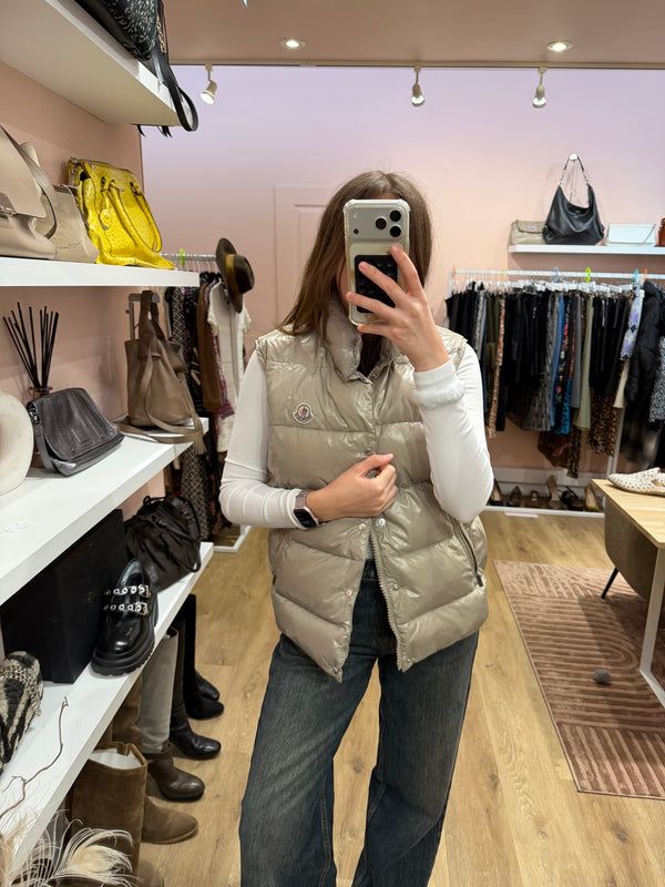 Doudoune sans manches moncler T.S 19/10