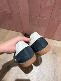 Baskets noires et beiges Adidas Samba T.40 14/10