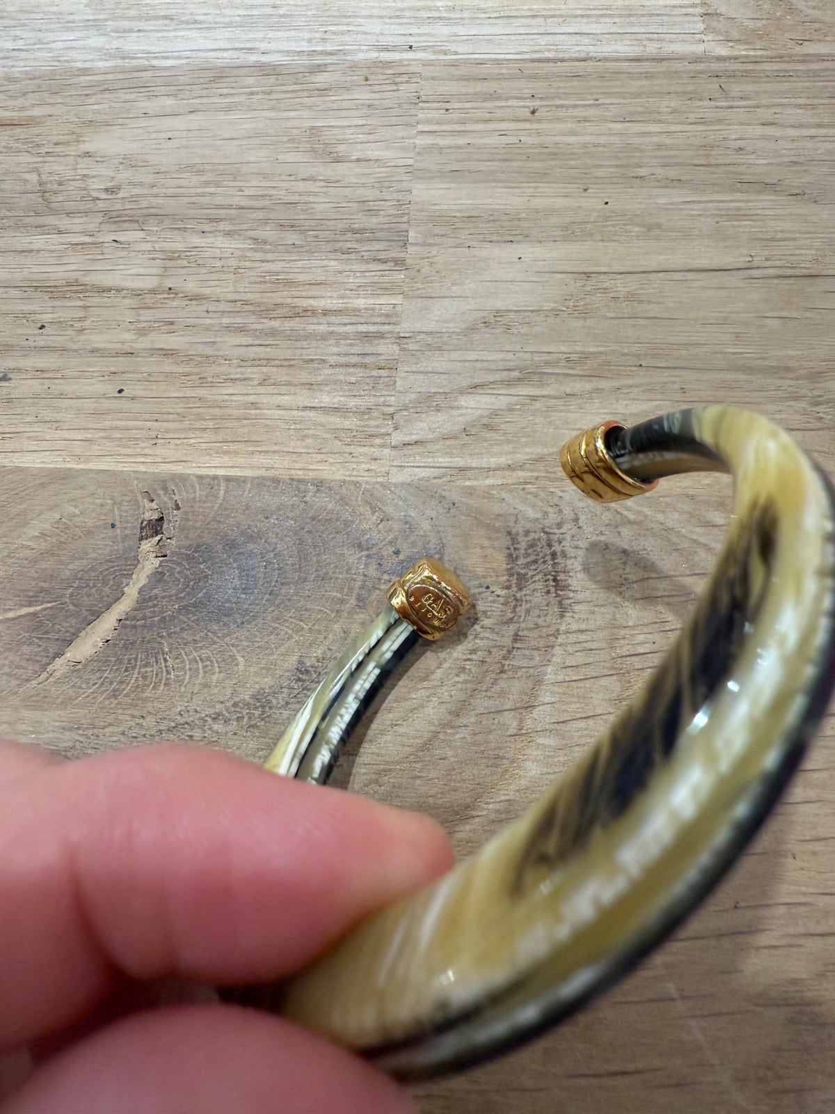 Bracelet vert et gris Gas