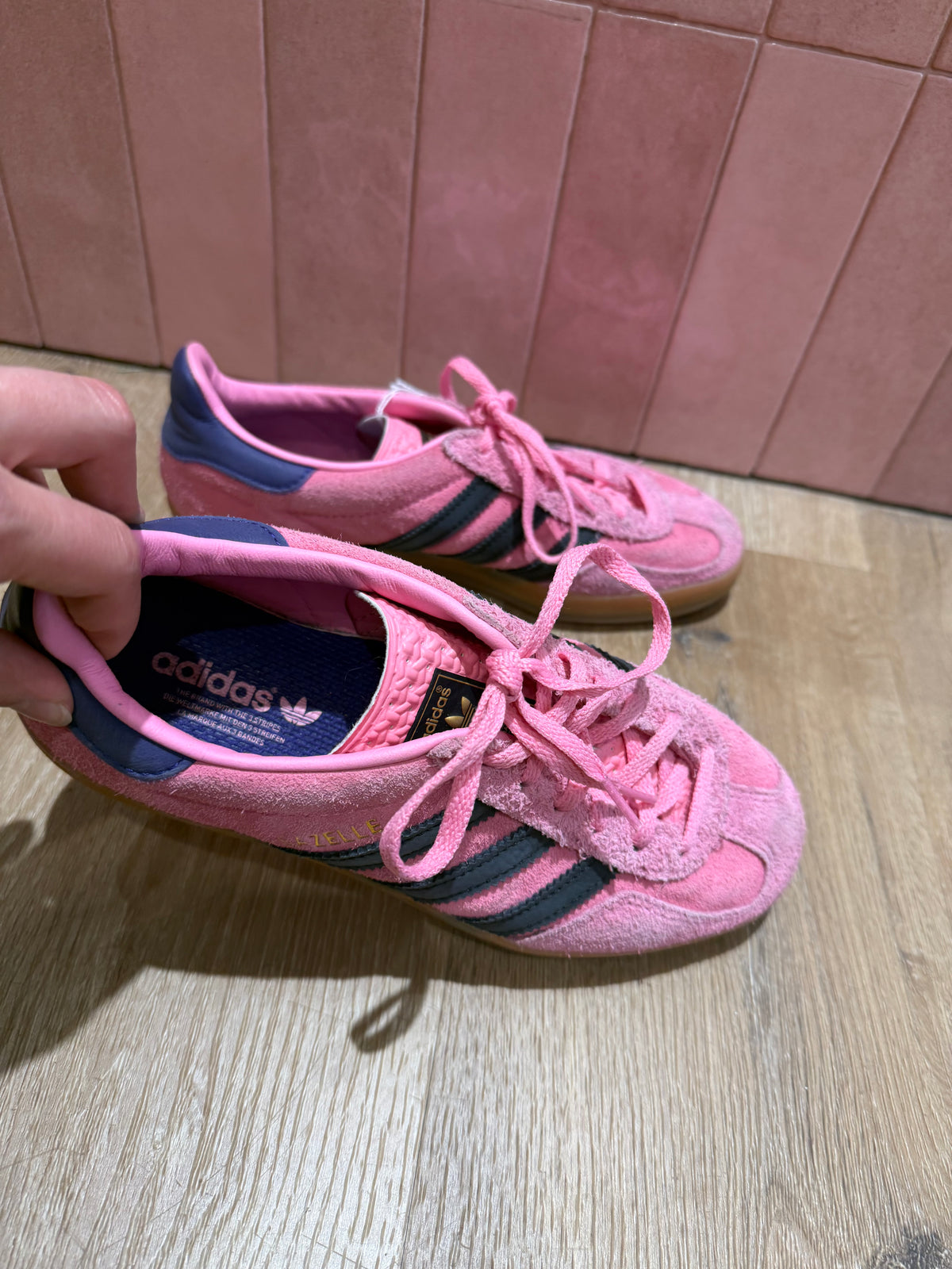 Adidas Baskets roses T.38 07/06