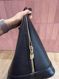 Louis Vuitton Sac Alma cuir Épi noir MM 23/06