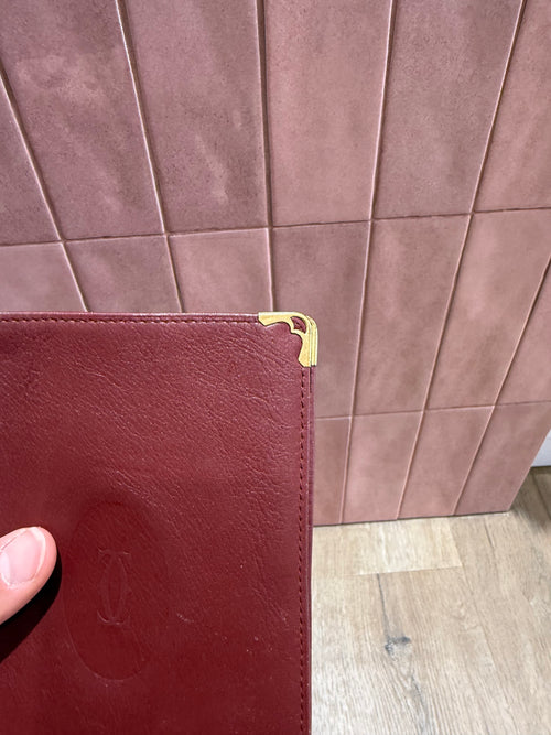 Pocehtte en cuir cartier