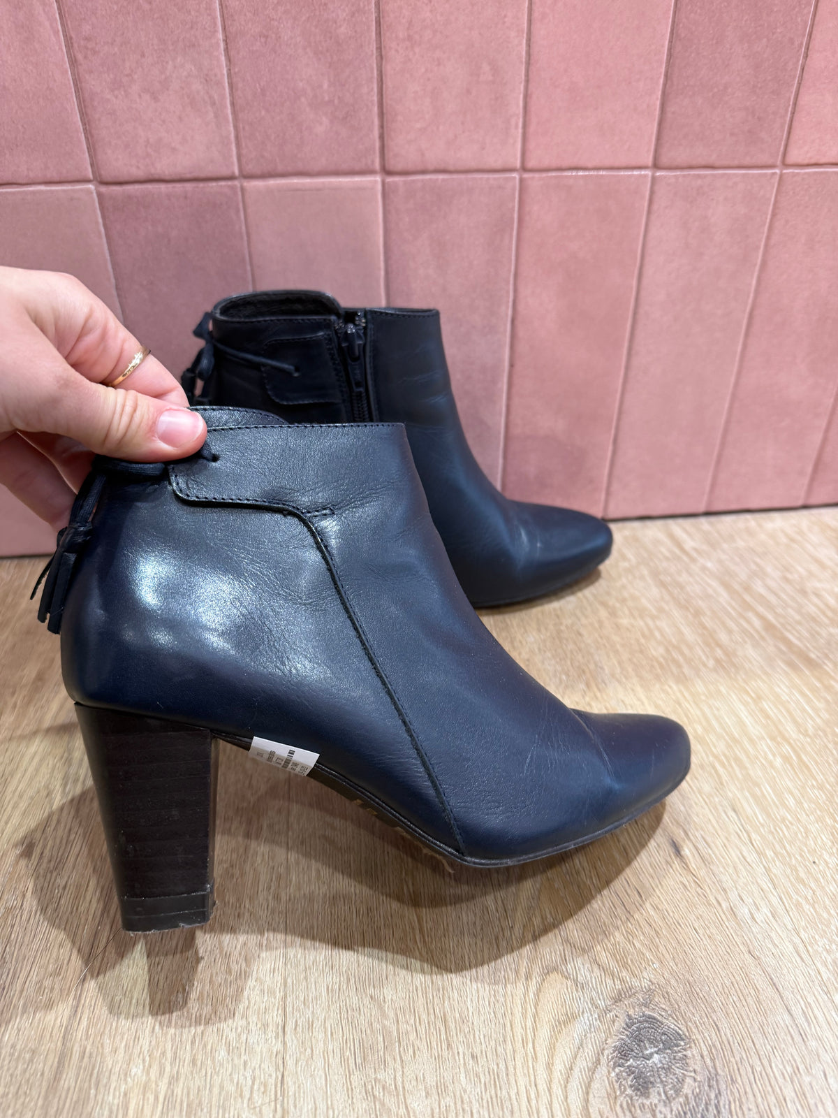 Bottines bleu talons Minelli T.36