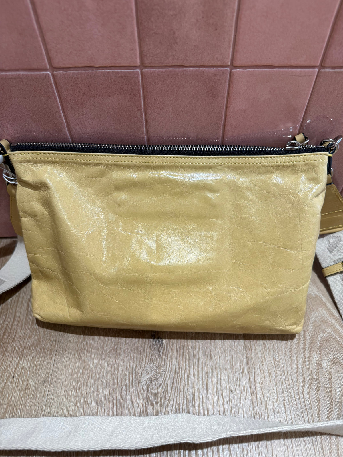Isabel Marant Pochette jaune 19/07