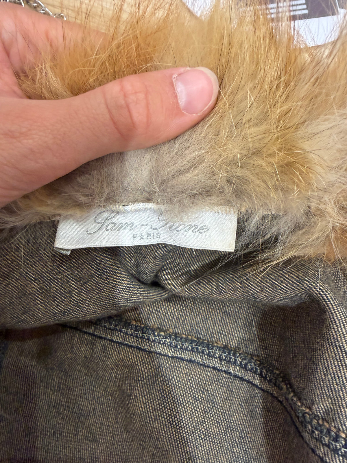 Veste en jean et fourrure T.38 08/08