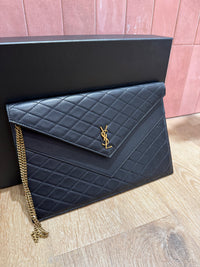 Pochette en cuir saint Laurent 23/06