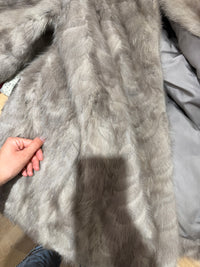 Manteau en vison gris taille 38 26/08