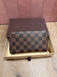 Louis Vuitton portefeuille Zippy compact 09/10