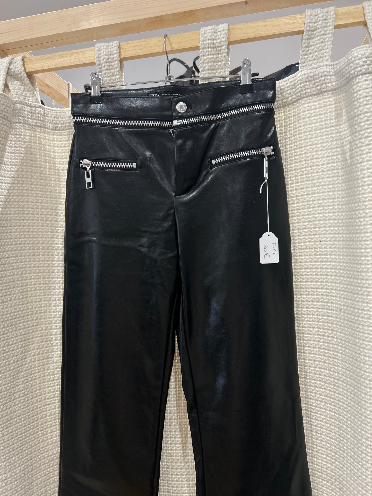 Pantalon simili cuir Zara Taille XS