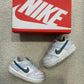 Baskets Nike Enfant Taille 18.5