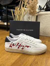 Baskets Tommy Hilfiger Taille 37