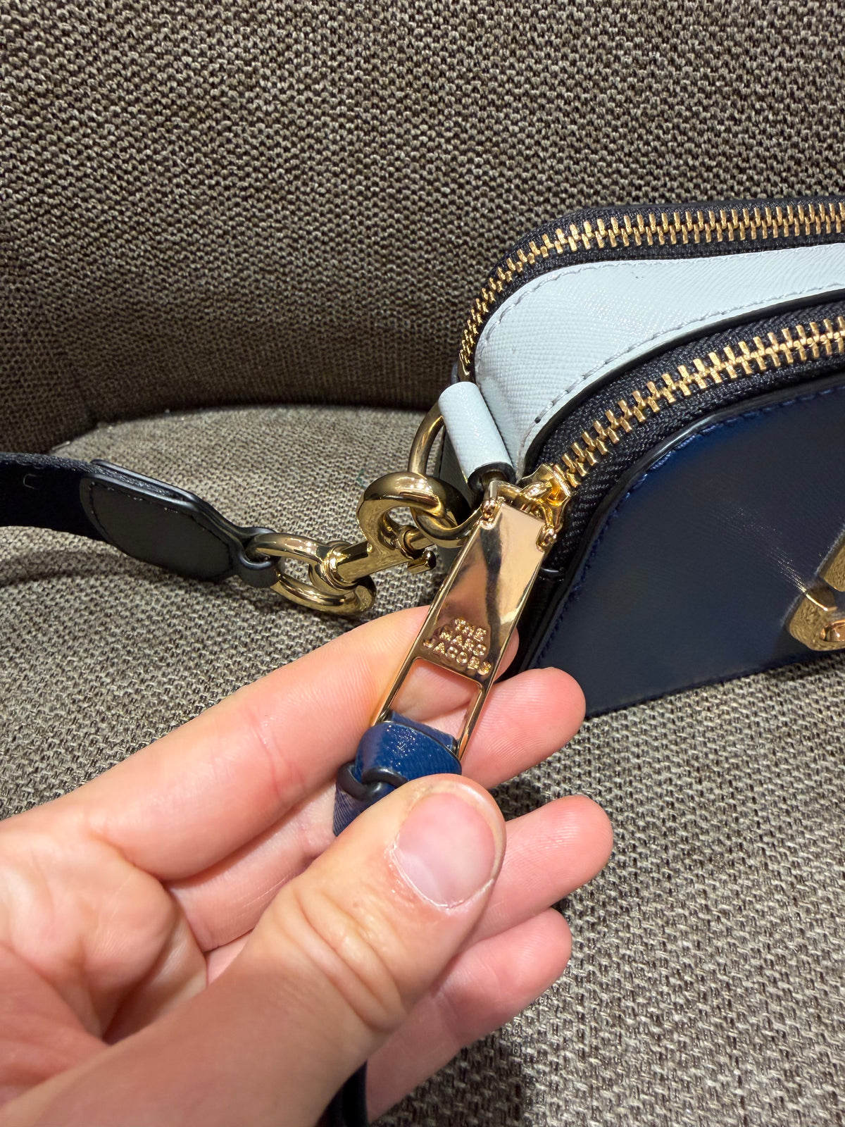 Sac Marc Jacobs bleu cuir 28/10