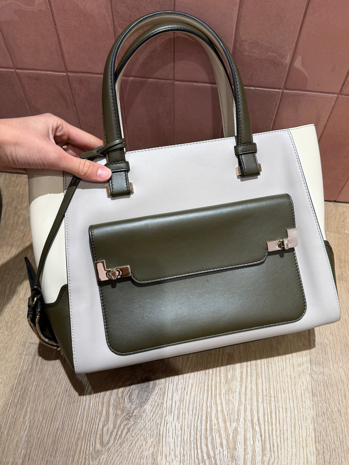 Sac Lancel kaki et blanc — pochon 29/10