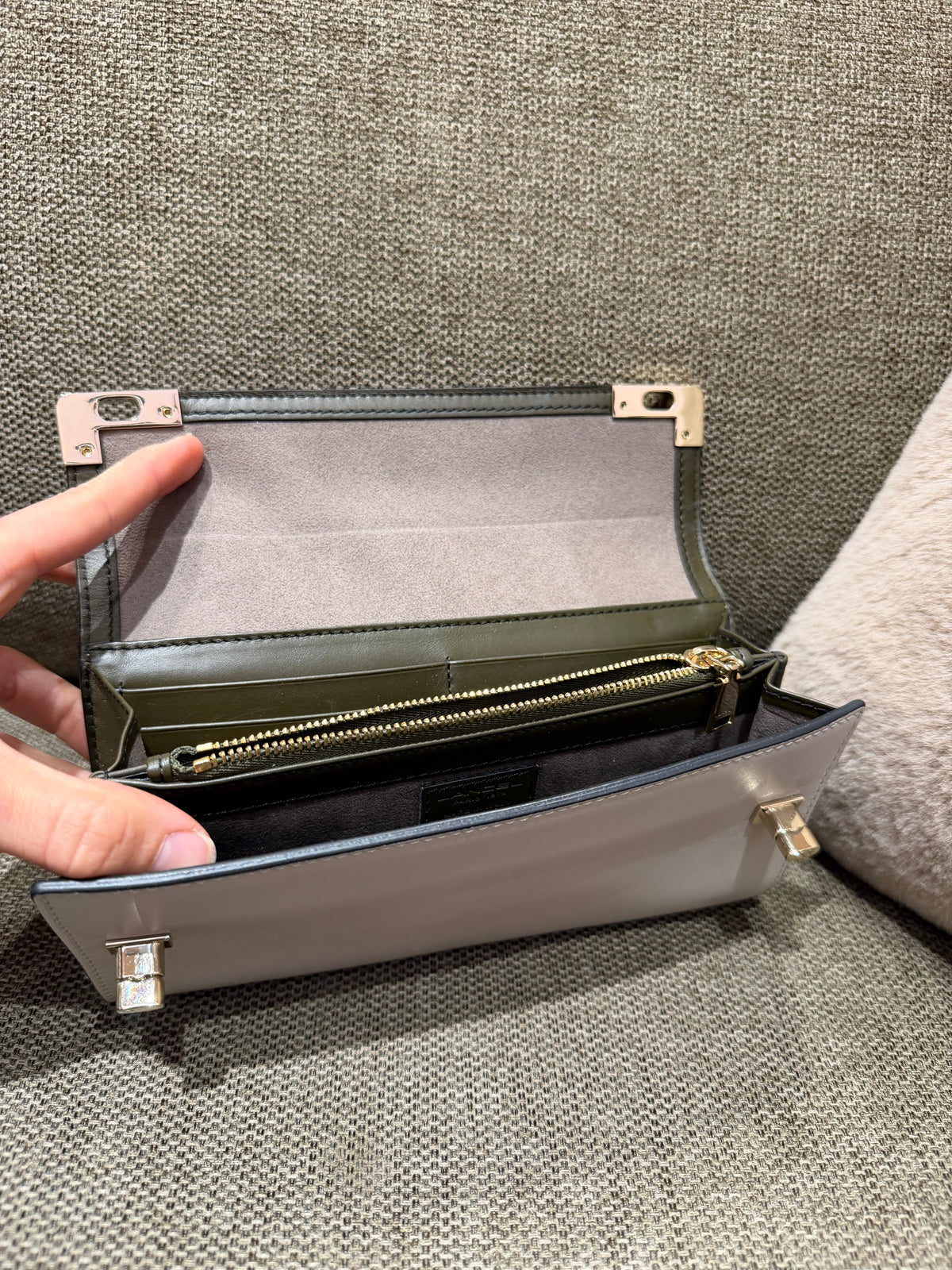 Portefeuille Lancel beige et kaki — pochon 29/10